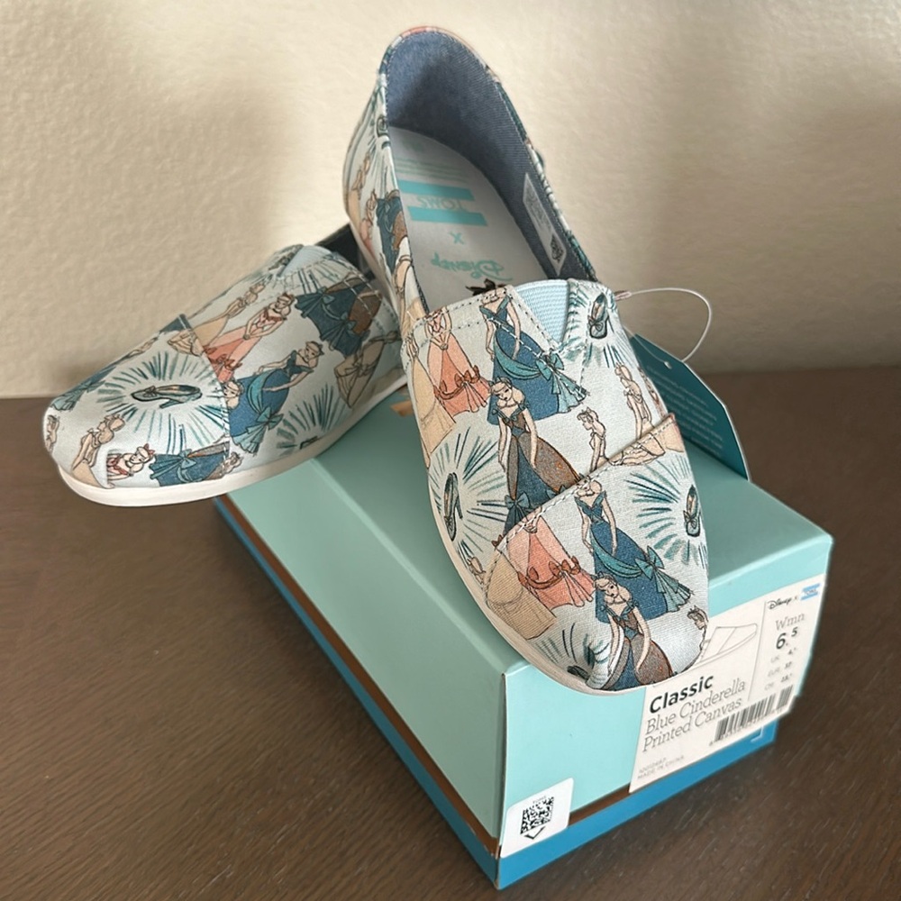 Toms Disney Blue Cinderella Women’s 6.5